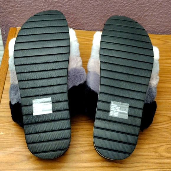 Womens Size 9 SM New York Sausalito Faux Fur Slides Fast Shipping 😊 - Picture 3 of 4